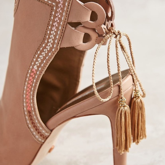 Cynthia Vincent Note Heels NWT - Picture 4 of 8